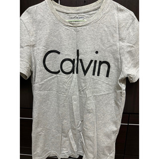 Calvin Klein 胸前Calvin 大標 灰色 背肩ck字樣