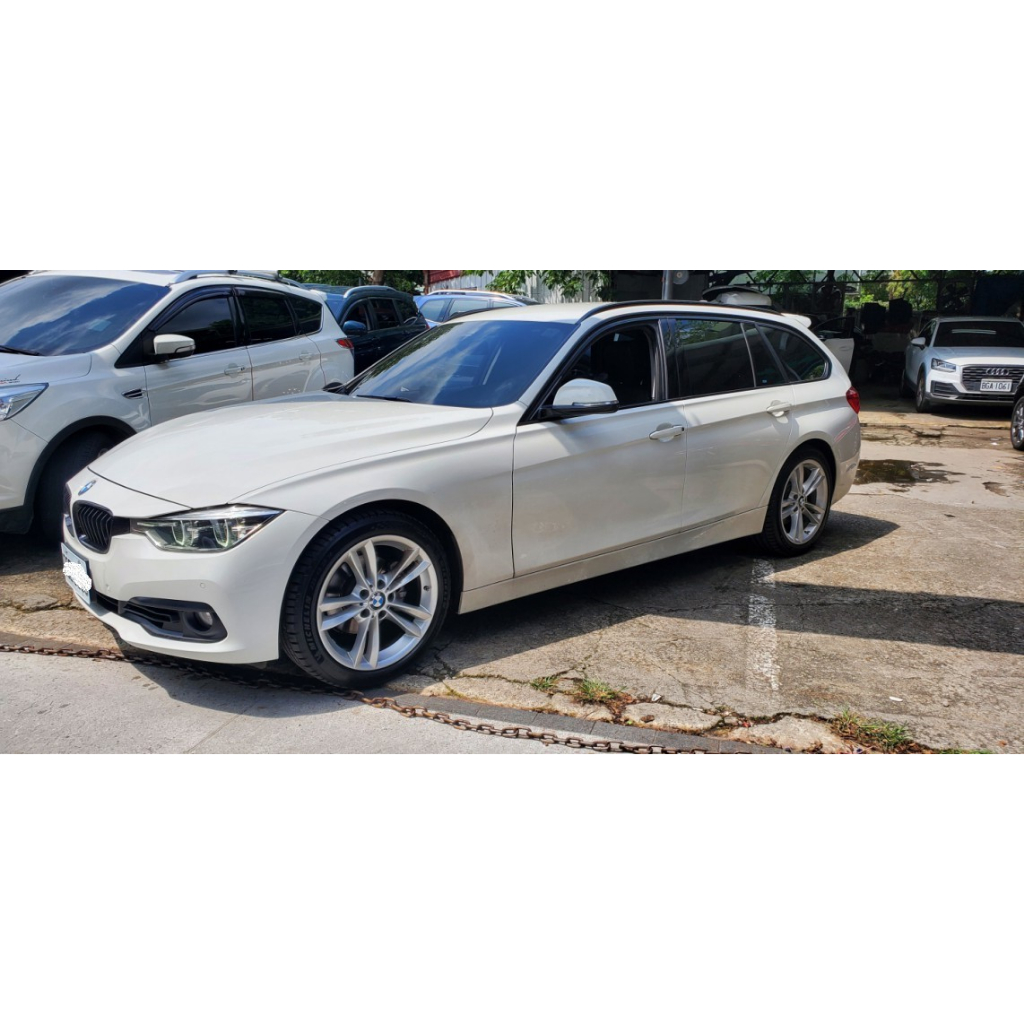 2018年 BMW 318i TOURING 0979-255-556