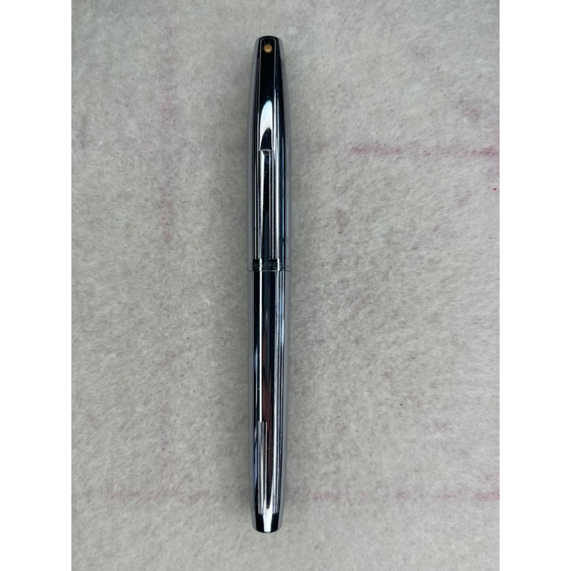 西華鋼筆，銀色桿鋼蓋，F尖，筆況美，無吸墨器。