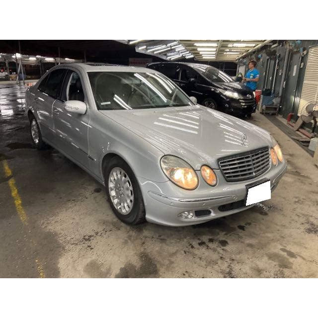 2004 賓士 Benz W211 E240 經典大小眼