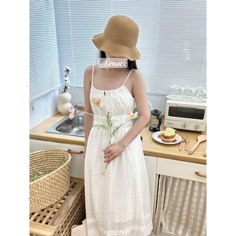 [Summer Sale]細緻刺繡花朵蕾絲綁帶洋裝 出國 度假 小白裙 吊帶洋裝 細肩帶洋裝 長洋裝 燒花 lenace