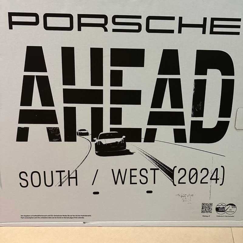 保時捷原廠精品 Porsche 2024 年曆 月曆 桌曆 藝術 911 718 Cayenne Macan 掛畫 海報