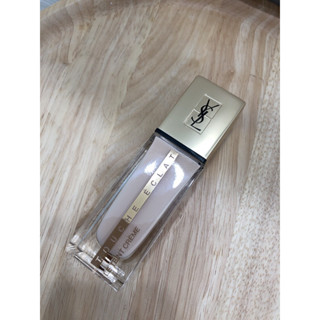 YSL 超模光感極潤粉底B10