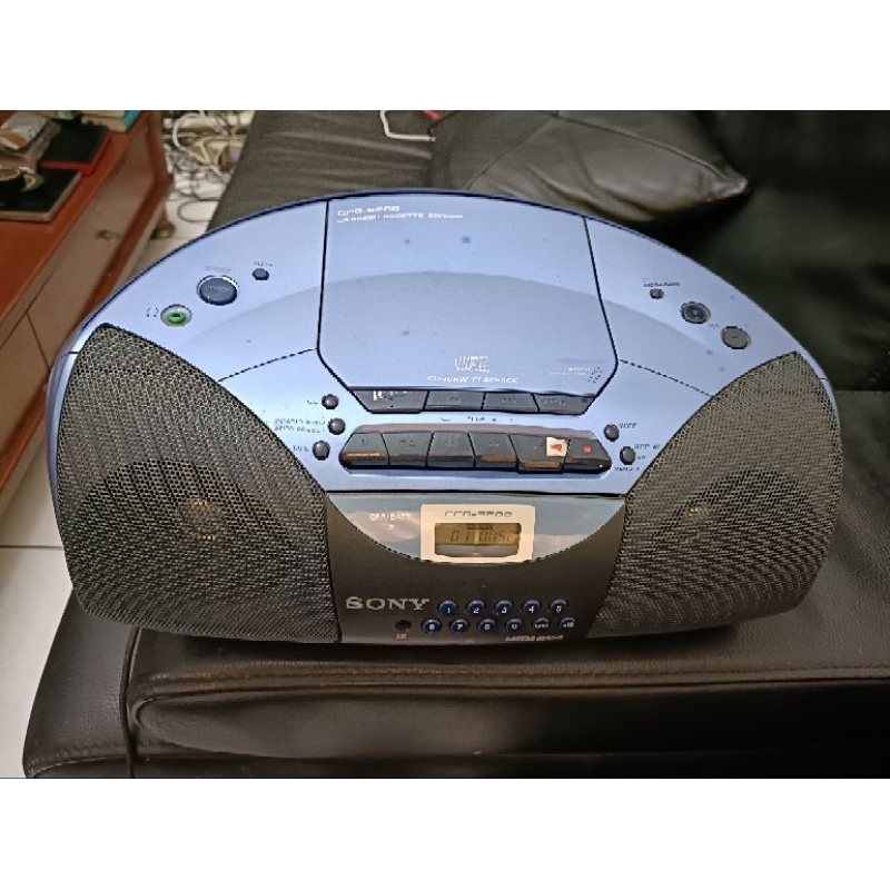 SONY CD FM 手提音響（型號 CFD-S200）