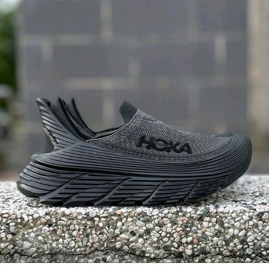 HOKA 中性款 Restore TC 恢復鞋