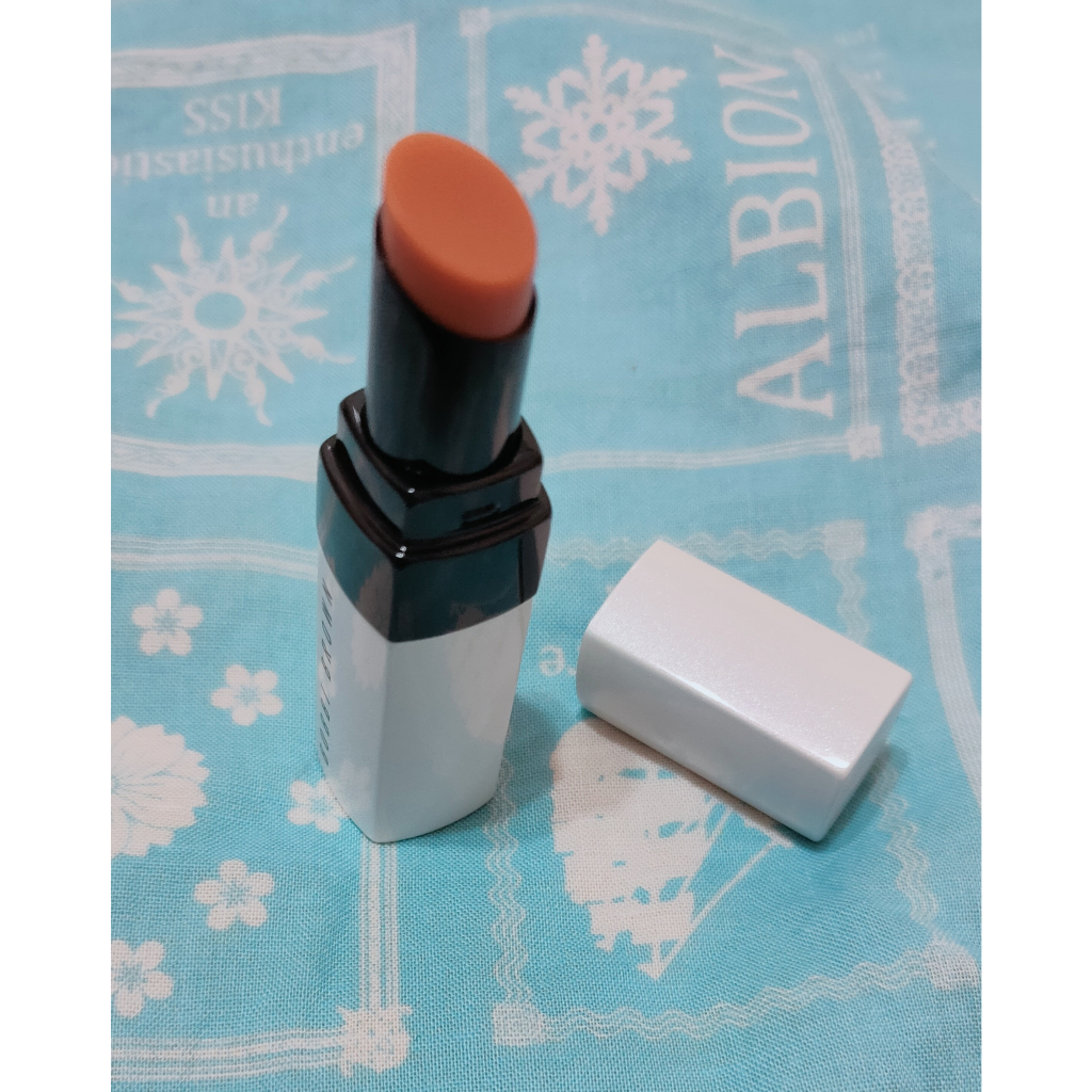 〖芭比波朗｜Bobbi Brown〗晶鑽桂馥潤色護唇膏 2.3g Bare Nude 裸嫩粉 乾燥死皮可用