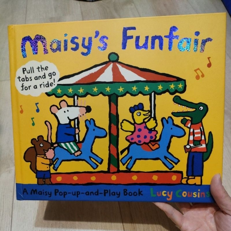 maisy's Funfair立體書英文版，二手9成新。(贈品:二手童書一本)