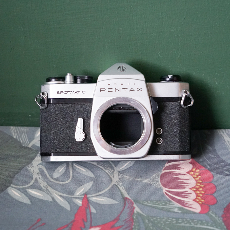 【星期天古董相機】零件機 不能用的 PENTAX SP 機身