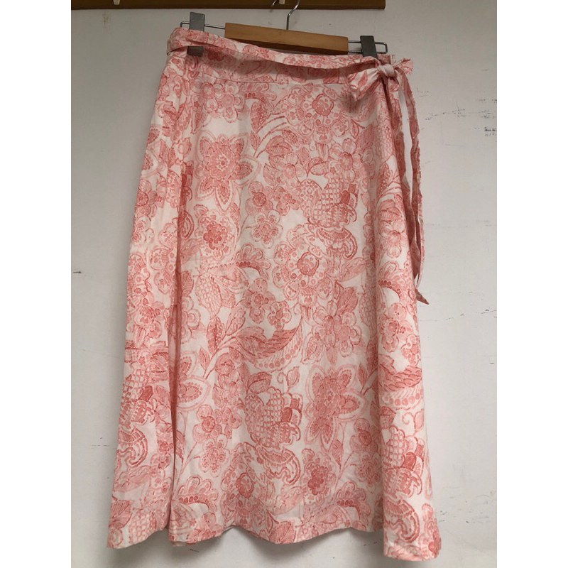 全新日本DAKS及膝裙 粉紅花色 （原價7600一折760元）