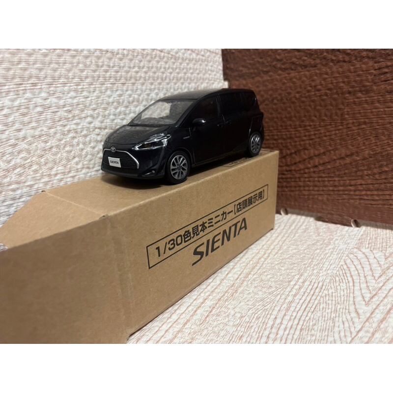 Toyota sienta 檀木黑 尊爵版鋁圈式樣 1/30 日規原廠模型車 原廠盒裝