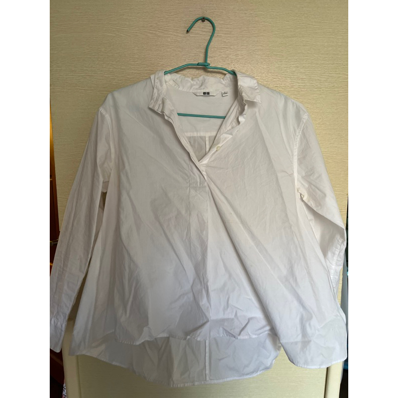 (二手)Uniqlo白色V領傘狀長袖襯衫