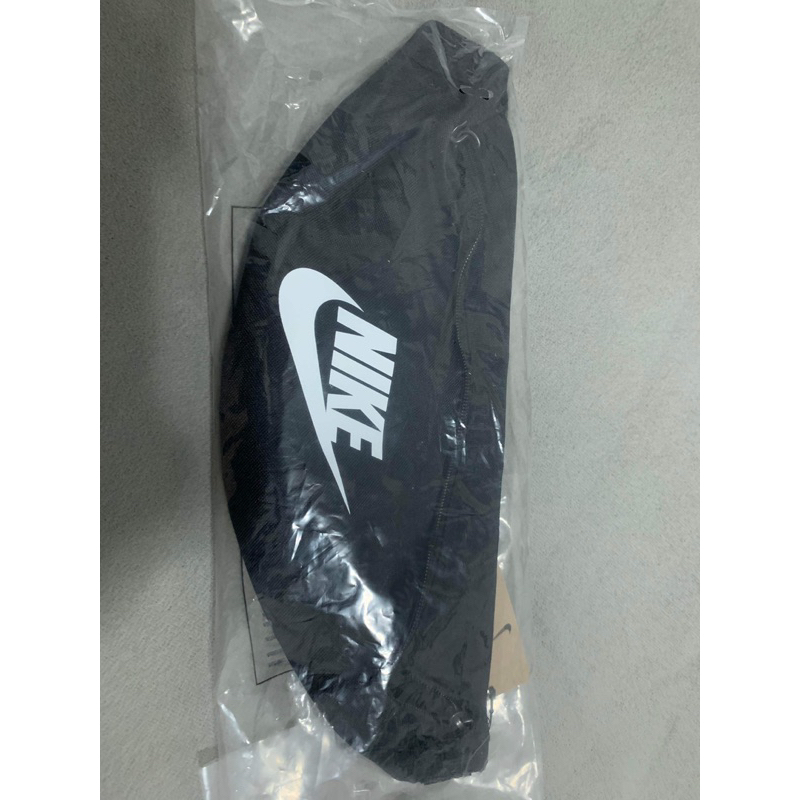 NIKE 胸包 全新未拆封