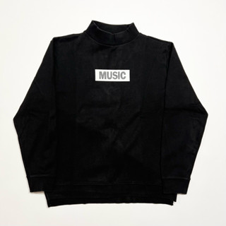 <二手男裝> 韓版 中領 立領 Music字樣 下擺開衩 前短後長 長袖 合身 休閒 衛衣 大學T 黑