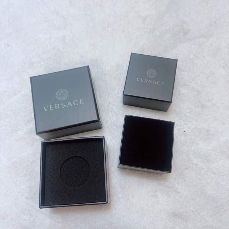 《凱莉商號💕百貨公司》現貨 Versace 凡賽斯 耳環 戒指 飾品盒