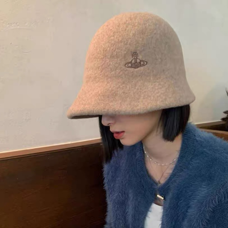 【other more 特選潮流】日本正品 Vivienne westwood 羊毛土星logo可調節電繡復古漁夫盆帽