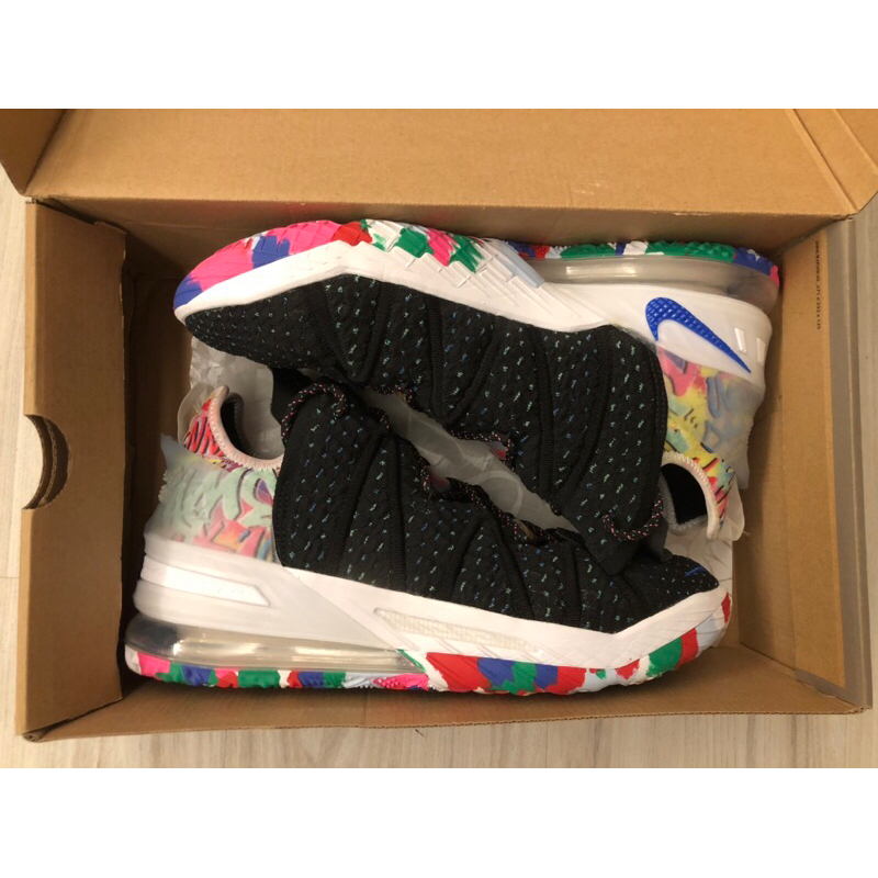 Nike Lebron 18 XVIII 首發鴛鴦 CQ9284-002