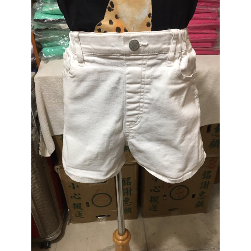 專櫃品牌Uniqlo～白色牛仔短褲J