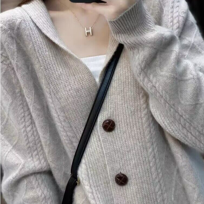 雅麗安娜 針織衫 上衣 毛衣 羊毛開衫寬鬆加厚韓版絞花毛衣針織外搭外套MA074-7909.