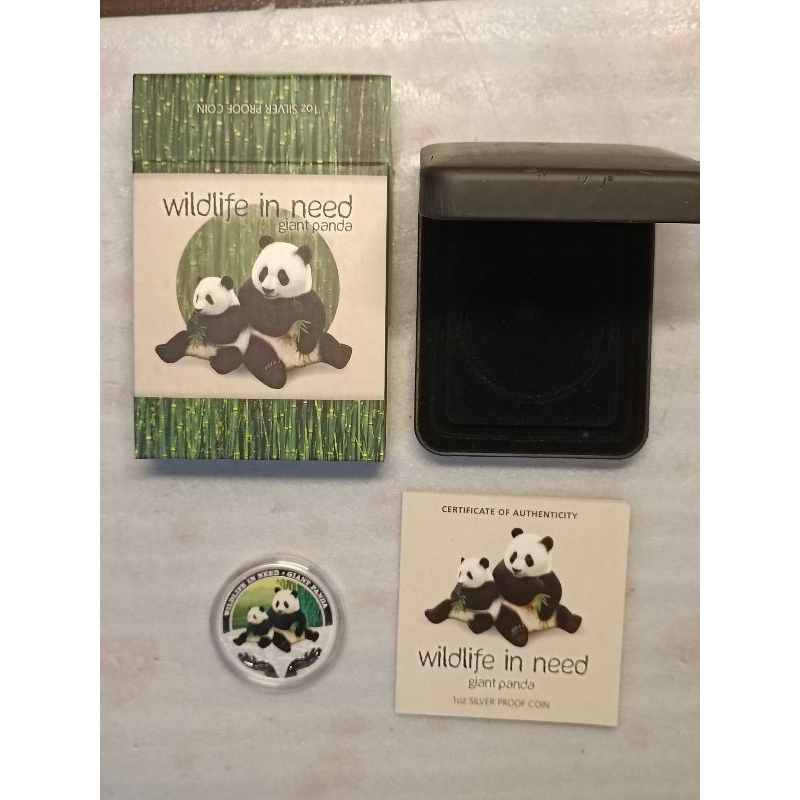 2011年吐瓦魯野生動物大熊貓1 盎司彩色精鑄紀念銀幣