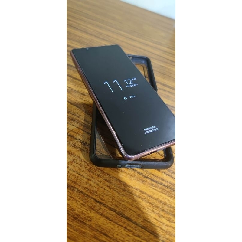 Sony Xperia 5 ii 8/256g 二手 粉色 已出現綠線一條 面交價$2500