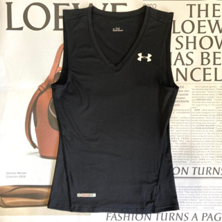 UA UNDER ARMOUR 運動上衣/背心 女生M號