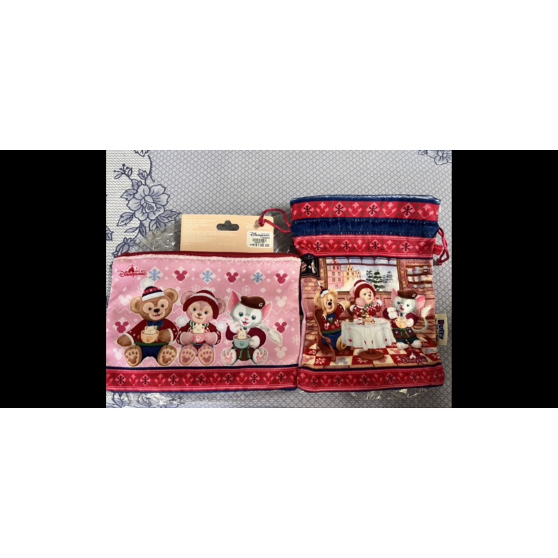 香港迪士尼-聖誕節🎄雪莉玫達菲化妝包（筆袋）、束口袋