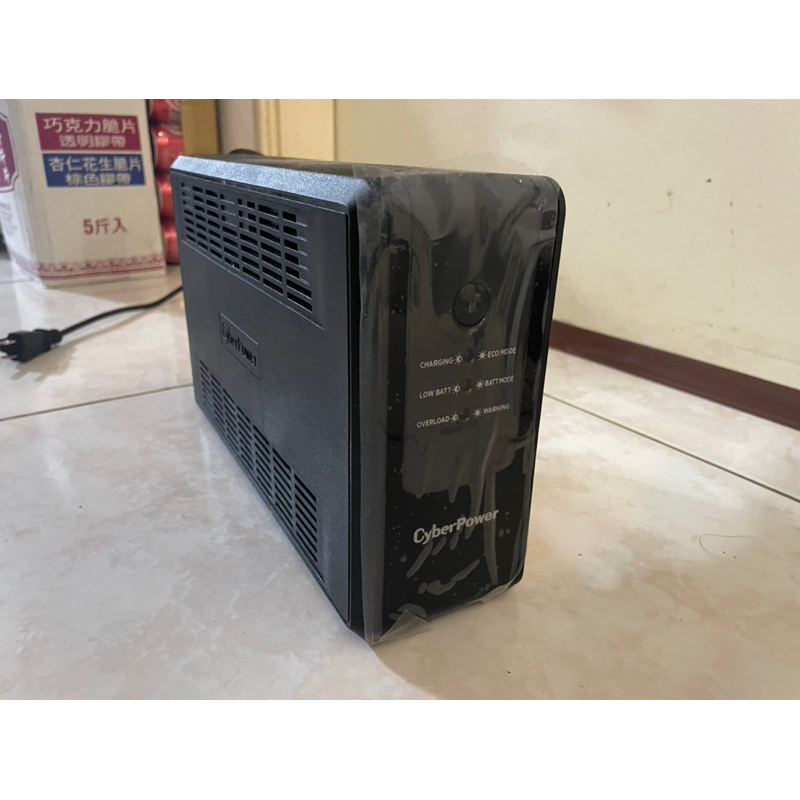 二手 CyberPower 碩天 UT650G-TW 在線互動式UT不斷電系統 650VA UPS 自動穩壓 穩定器