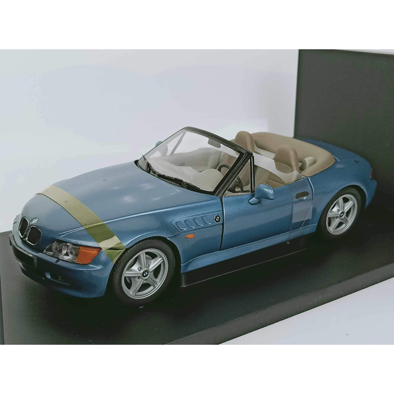 UT 1:18(1/18) BMW Z3 ROADSTER 007黃金眼 寶馬 模型車