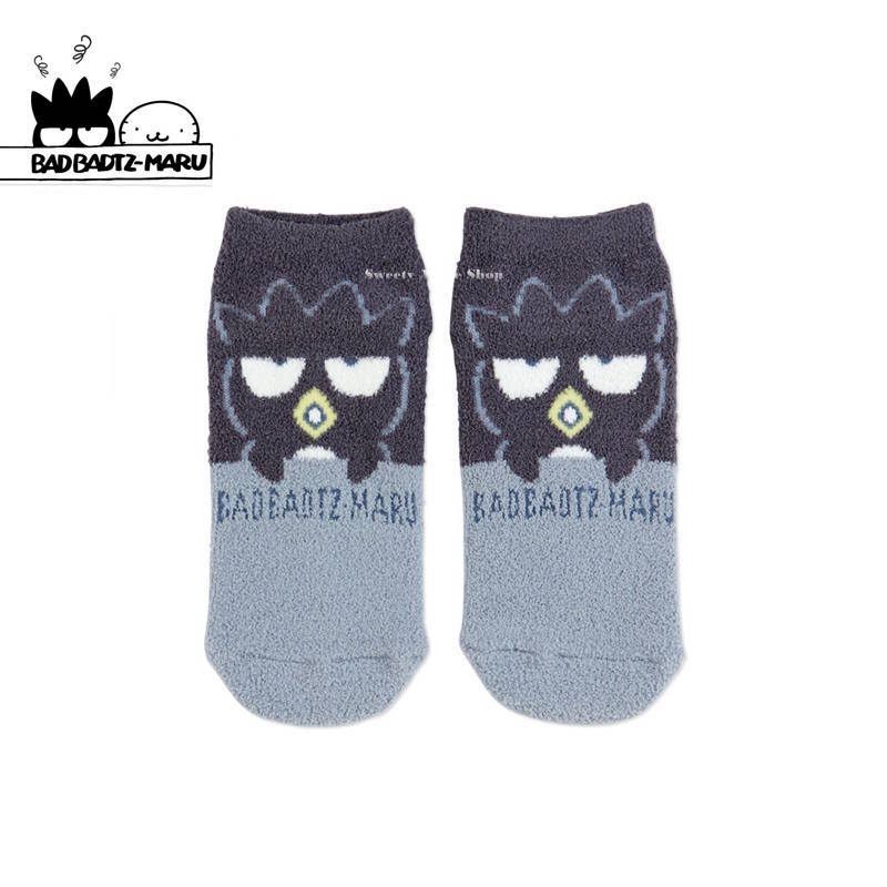 三麗鷗【 SAS 日本限定 】 酷企鵝 大臉英字版 襪子