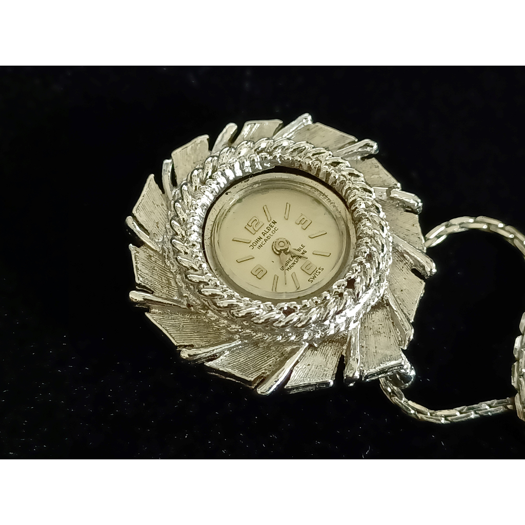 vintage jewelry 古董 項鍊吊墜機械錶 太陽花 2280元