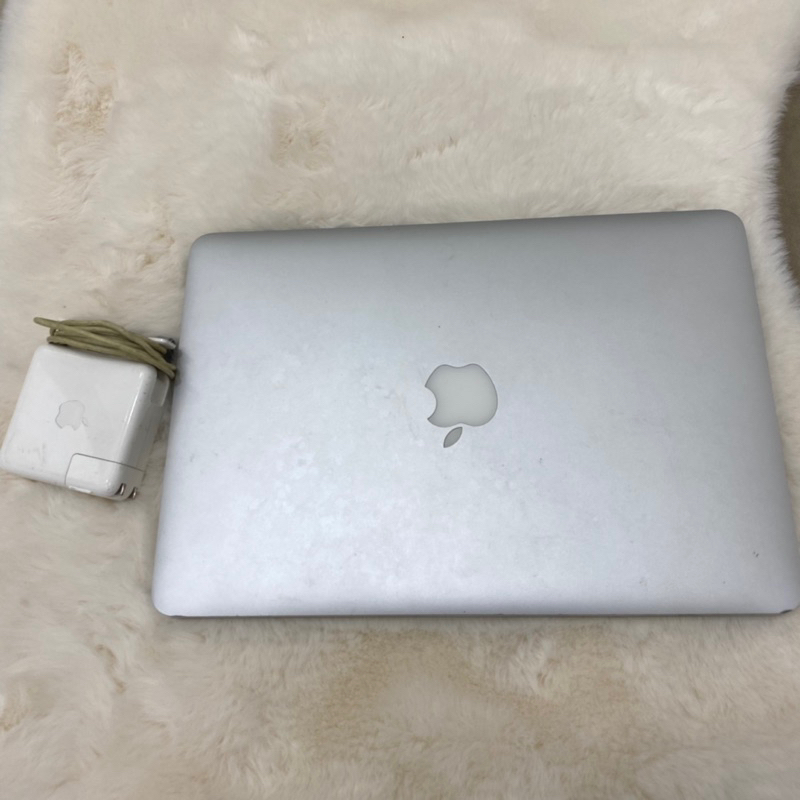 2015 Macbook pro 8G i5 二手 闆娘私物