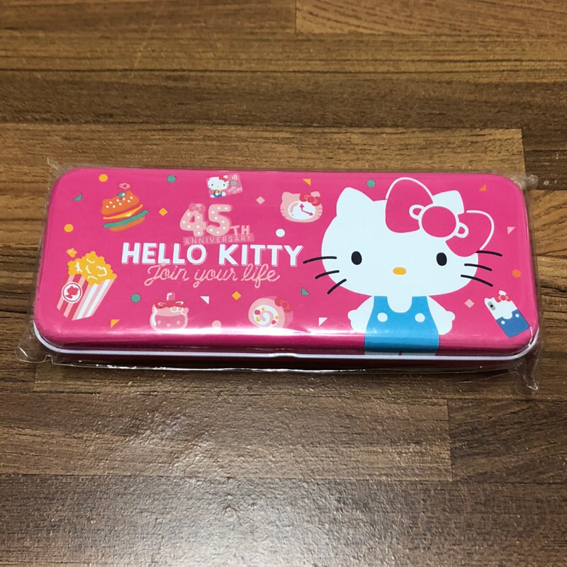 （全新） 三麗鷗 Hello Kitty 凱蒂貓 45週年 寬雙層 筆盒 鉛筆盒 鐵筆盒