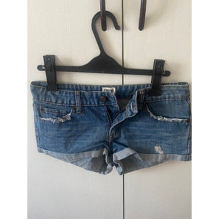 短褲 short pants