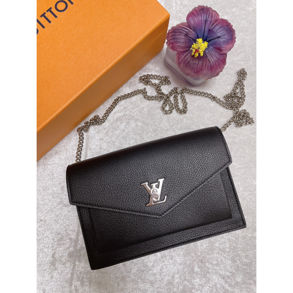 Shop Louis Vuitton LOCKME Mylockme chain pochette (M80673 , M63471) by  Youshop