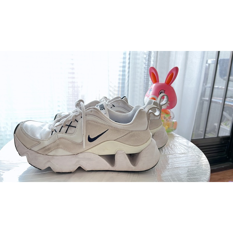 Nike RYZ 365 爆款孫芸芸情侶款運動鞋 24.5公分灰白