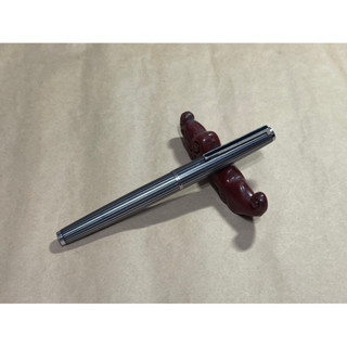 Pilot 百樂Custom鋼筆，18K/M尖，鋼桿蝕刻黑條，附吸墨器。