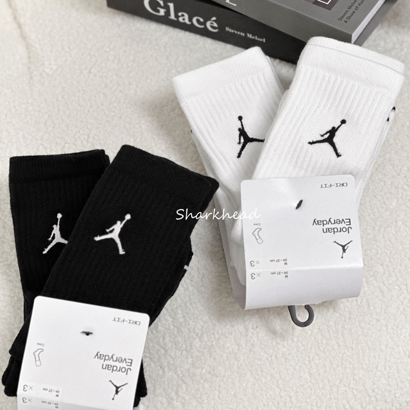 【Sharkhead】現貨 Nike Jordan 中筒襪 長襪 刺繡 黑 白 基本款 DX9632-010 100