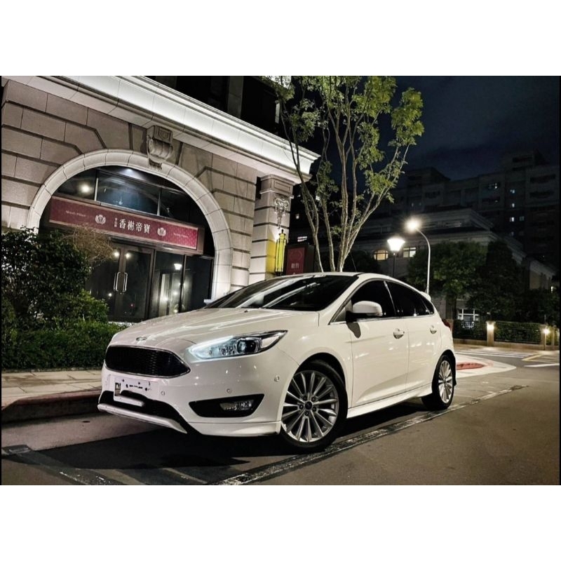 2017年FORD FOCUS MK3.5 1.5T 二手mk3.5白色 CarPlay 、自動停車、光感應頭燈