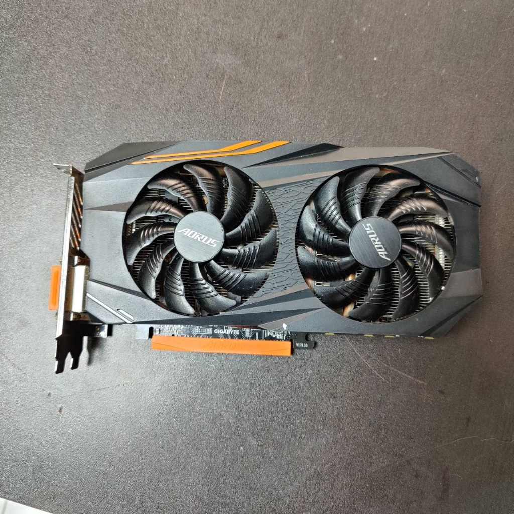 二手 rx580 8g 顯卡 需8pin 電源