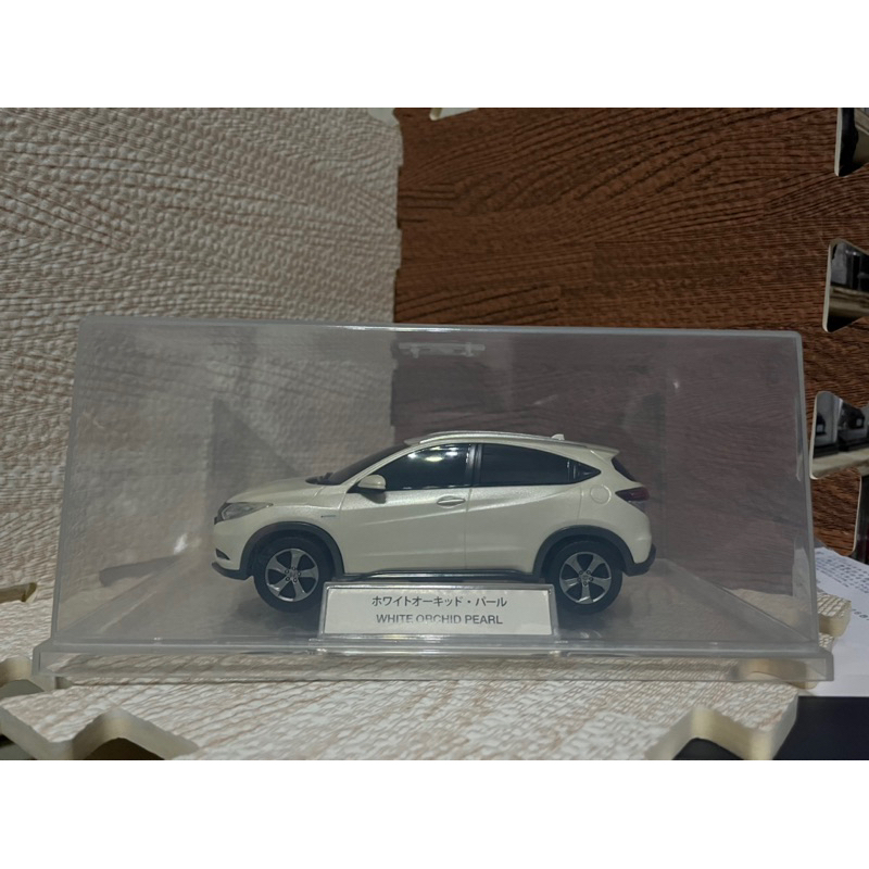 Honda Hrv 白色 1/24 日本原廠模型車