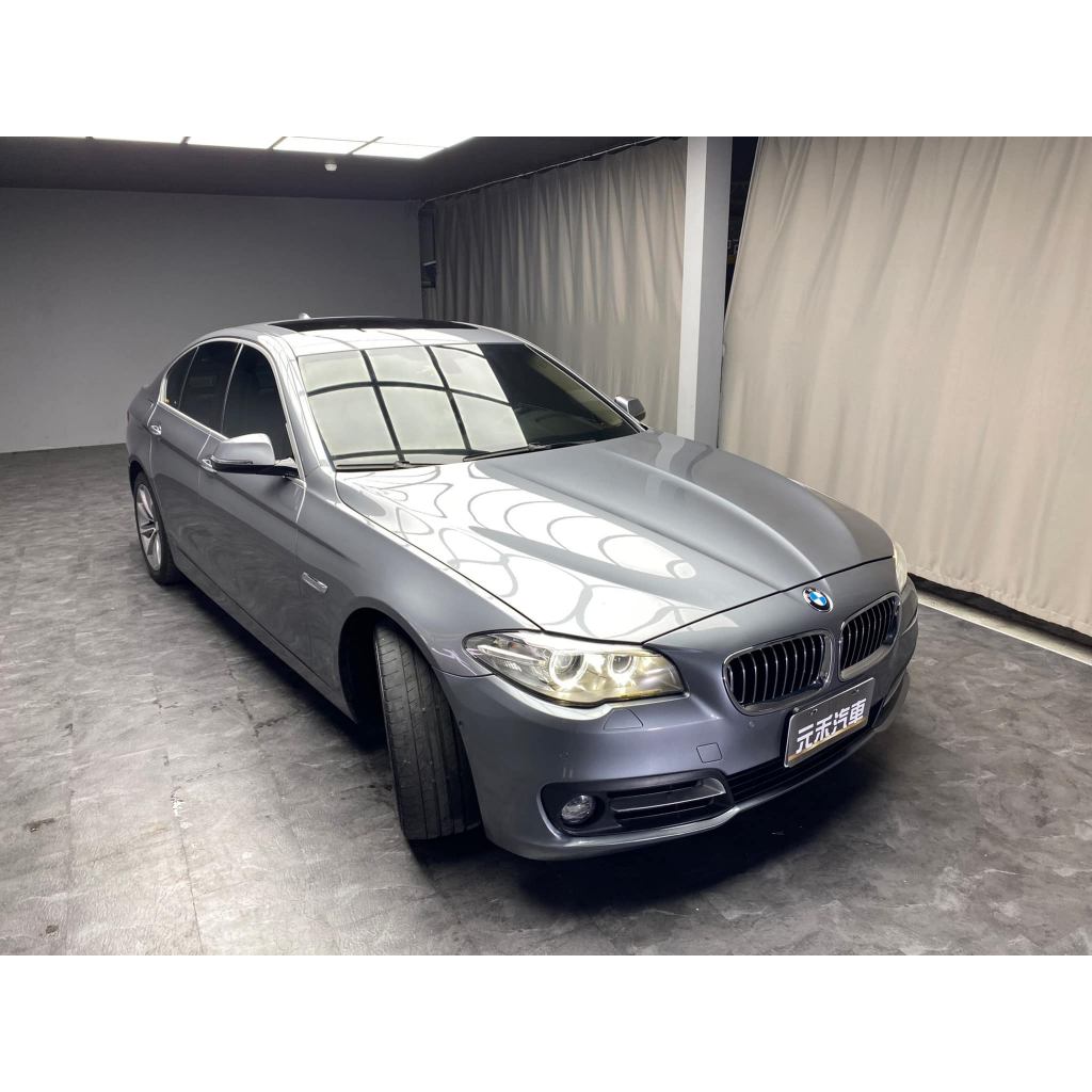 小鍾(225號車)BMW 5-Series Sedan 520i Pure Luxury 2.0