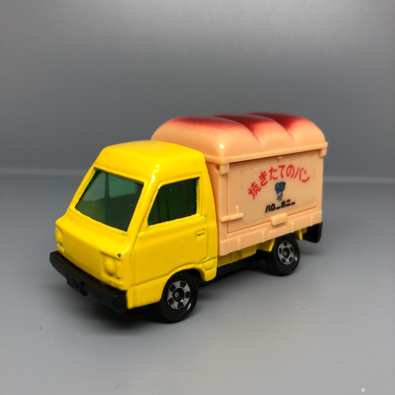 Tomica 10 Subaru sambar