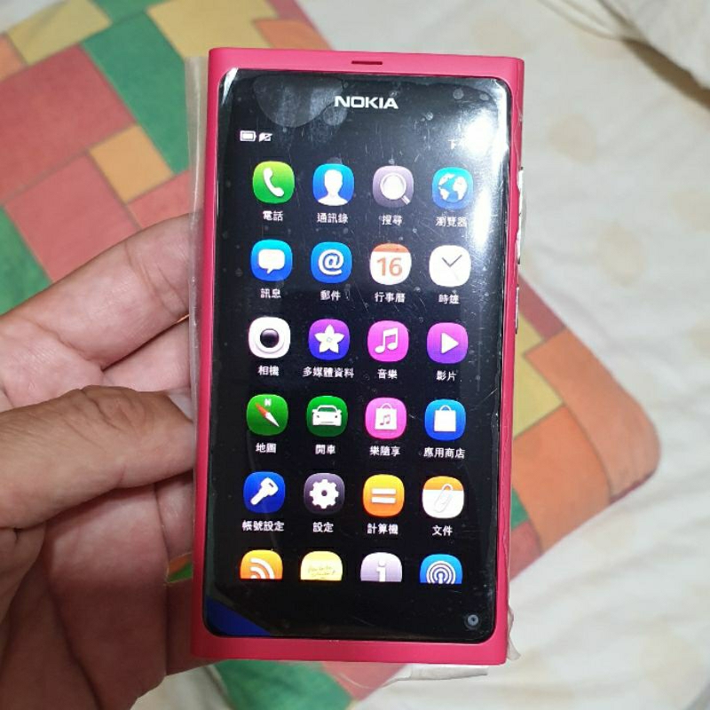 出清經典收藏 Nokia N9  稀有  桃紅色 16G 800萬 卡爾蔡司 更換全新外殼 功能正常 Maemo 系統