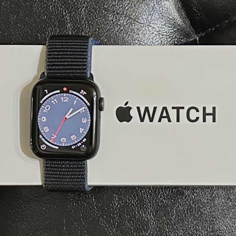 ⌚️ Apple Watch SE GPS+ 行動網路 44 公釐 午夜色 黑 二手