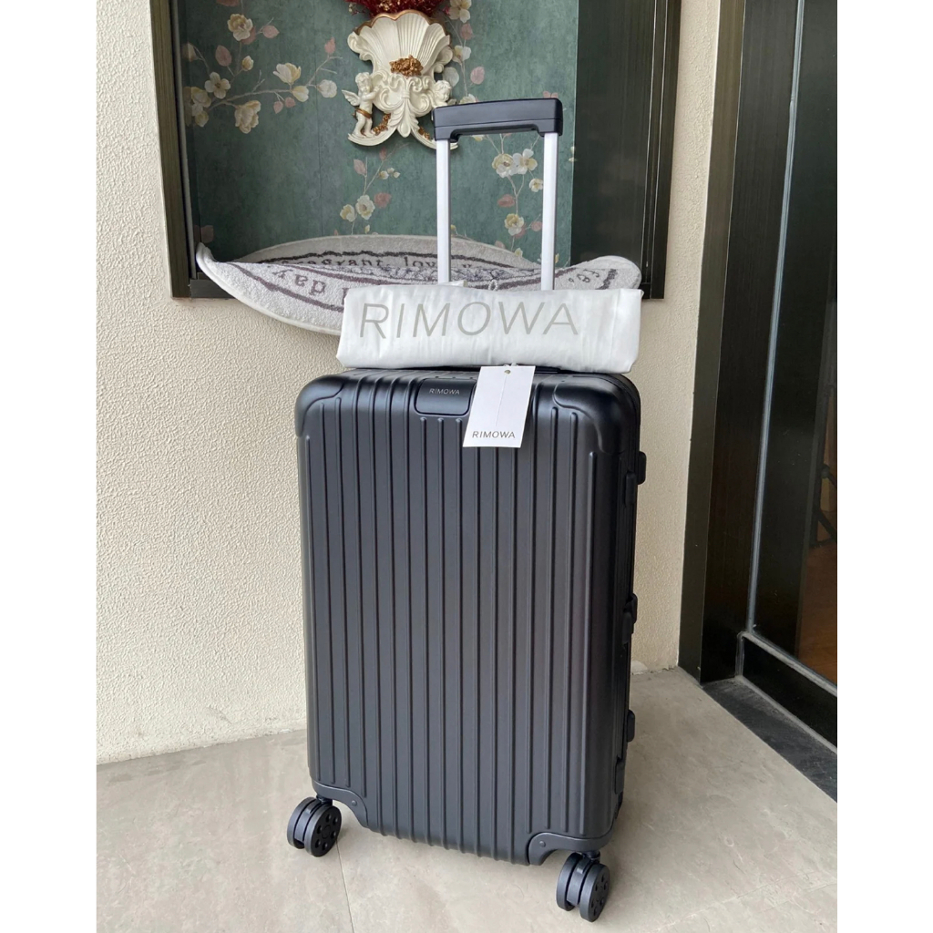 99成新（現貨）Rimowa ESSENTIAL Check-In M 26寸 黑色 行李箱 拉桿箱 83263631