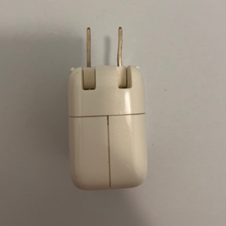 Apple 12W USB 電源轉接器 二手有痕跡