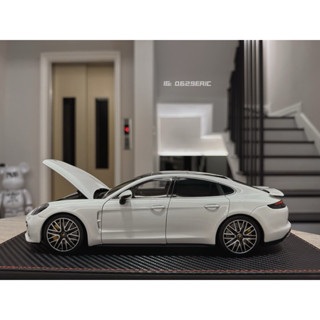 1/18 Porsche Panamera Turbo S 保時捷模型車 （暫時缺貨‼️） 保時捷周邊 汽車模型
