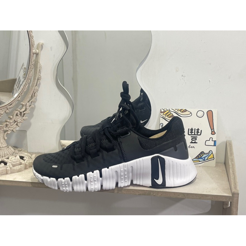 大灌體育👟NIKE W NIKE FREE METCON 5慢跑鞋 訓練鞋 健身房 運動鞋 女 黑白 DV3950001