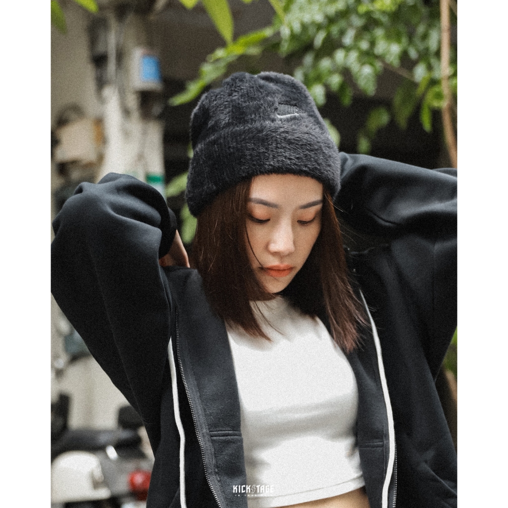 男女款 NIKE PEAK BEANIE 黑色 毛絨 保暖 翻邊 刺繡LOGO 毛帽【FJ8688-010】