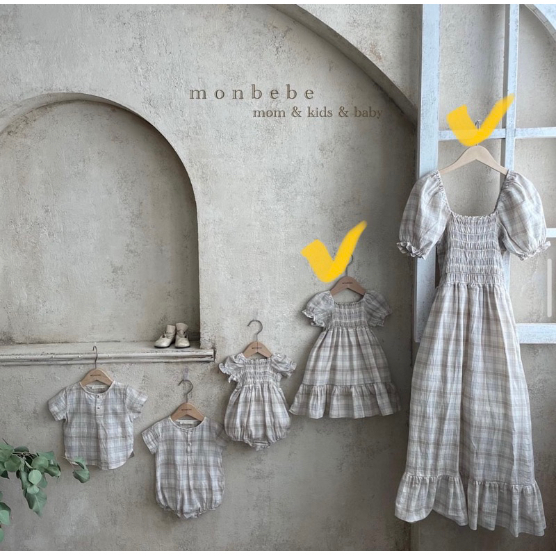 二手 近全新《韓國 monbebe》韓製 格子母女裝 可愛母女裝 格子短袖洋裝（一套出售）